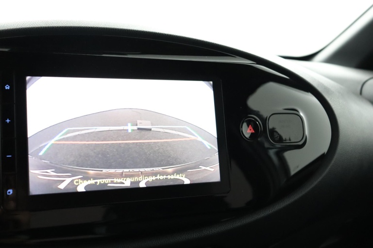 Toyota Aygo X - 1.0 VVT-i MT Pulse 16