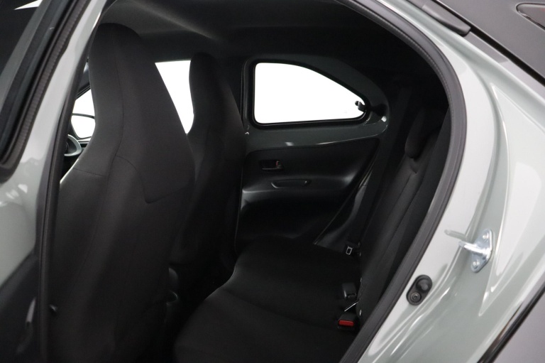 Toyota Aygo X - 1.0 VVT-i MT Pulse 18