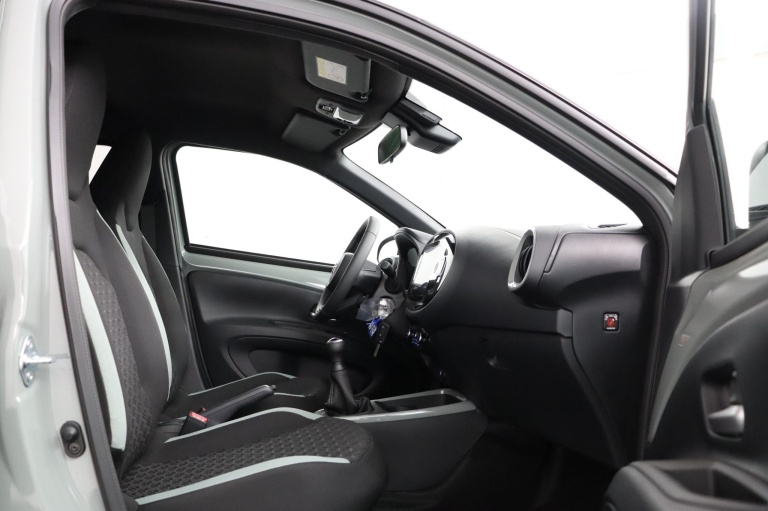 Toyota Aygo X - 1.0 VVT-i MT Pulse 20