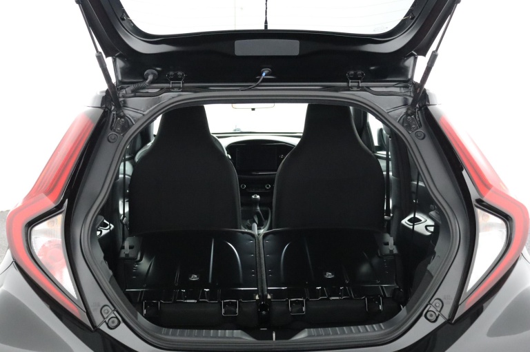Toyota Aygo X - 1.0 VVT-i MT Pulse 25