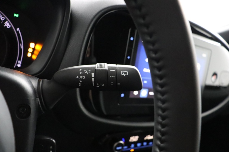 Toyota Aygo X - 1.0 VVT-i MT Pulse 29