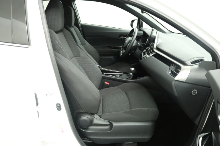 Toyota C-HR - 1.8 Hybrid Dynamic 22