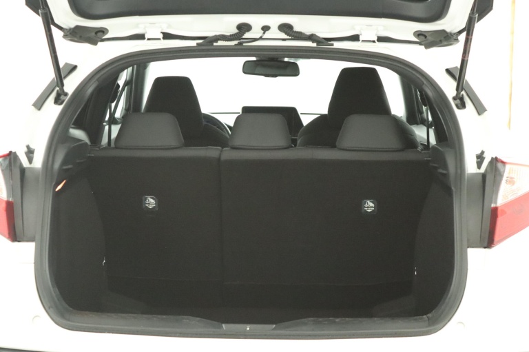 Toyota C-HR - 1.8 Hybrid Dynamic 24