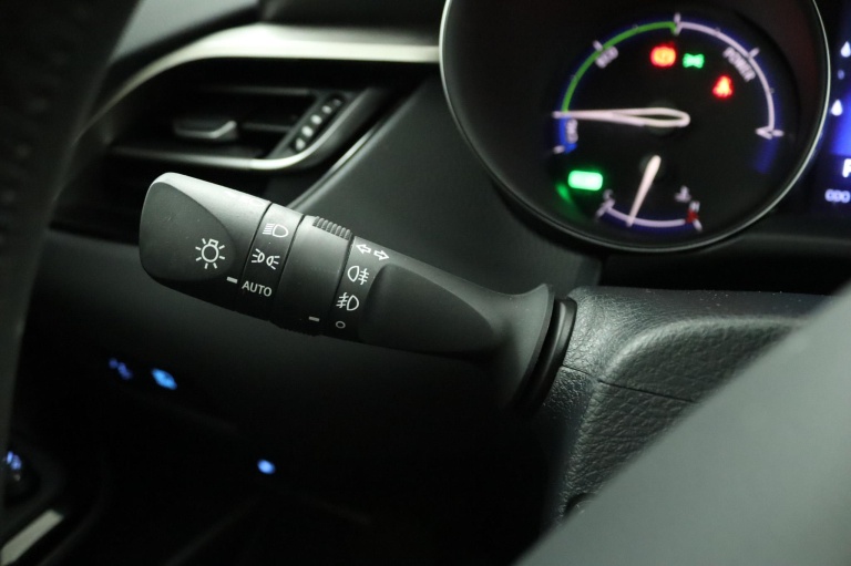 Toyota C-HR - 1.8 Hybrid Dynamic 31