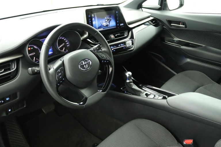 Toyota C-HR - 1.8 Hybrid Dynamic 58