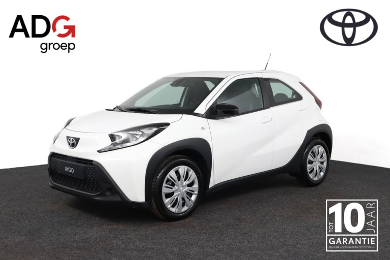 Toyota Aygo X - 1.0 VVT-i MT Play 1