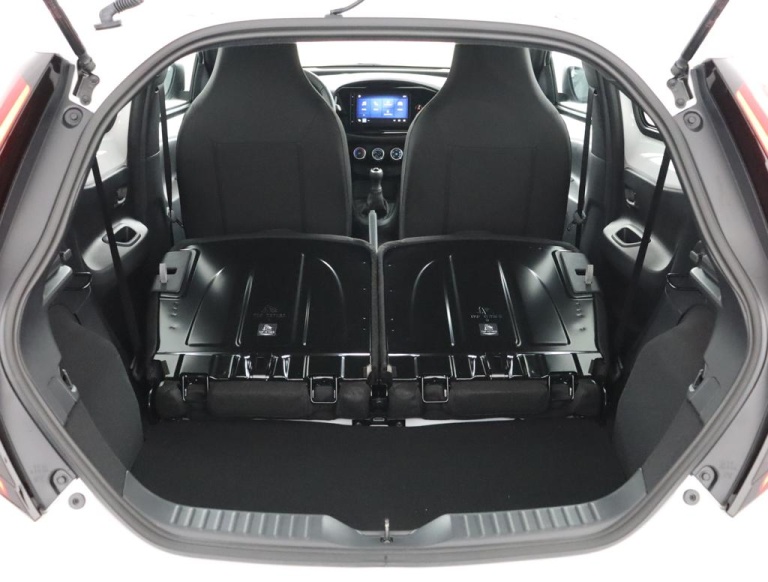 Toyota Aygo X - 1.0 VVT-i MT Play 24