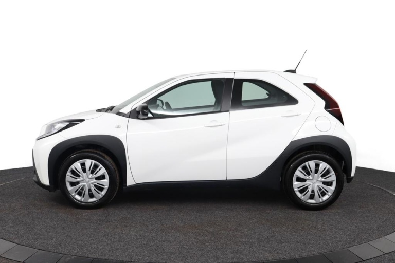 Toyota Aygo X - 1.0 VVT-i MT Play 3