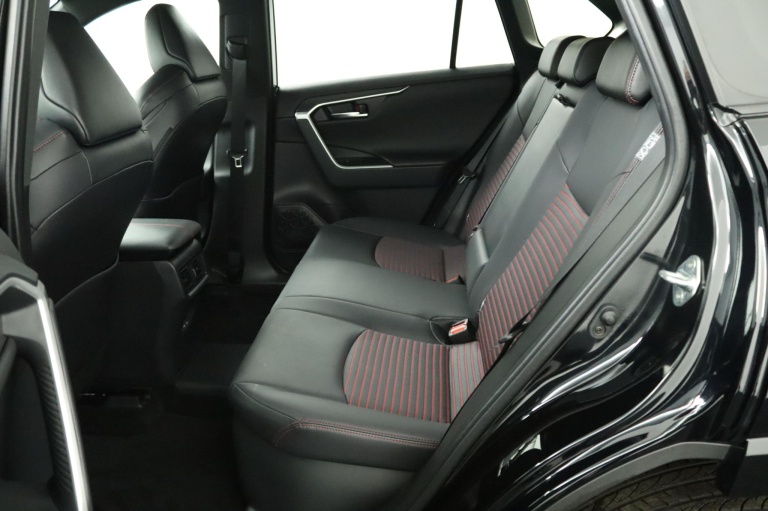 Suzuki Across - 2.5 Plug-in Hybrid Style Business 18