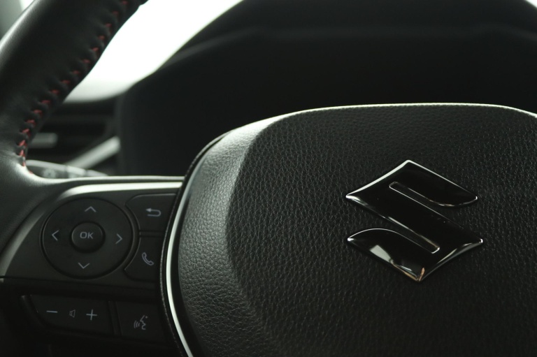 Suzuki Across - 2.5 Plug-in Hybrid Style Business 19
