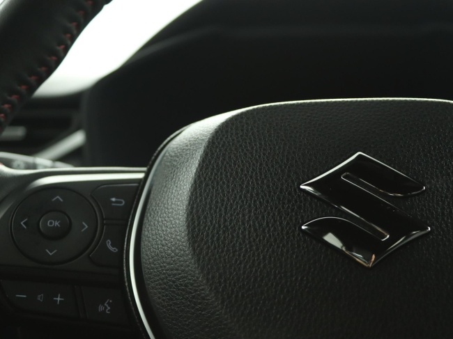 Suzuki Across - 2.5 Plug-in Hybrid Style Business