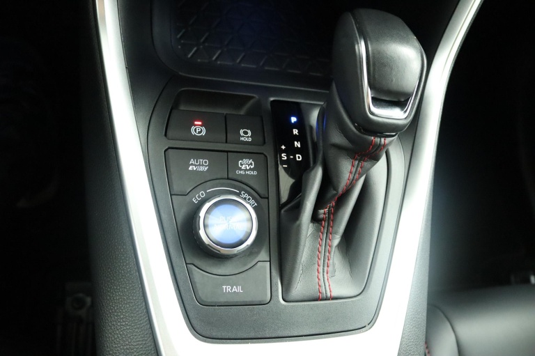 Suzuki Across - 2.5 Plug-in Hybrid Style Business 27