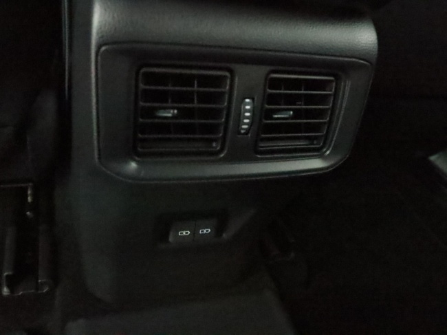 Suzuki Across - 2.5 Plug-in Hybrid Style Business