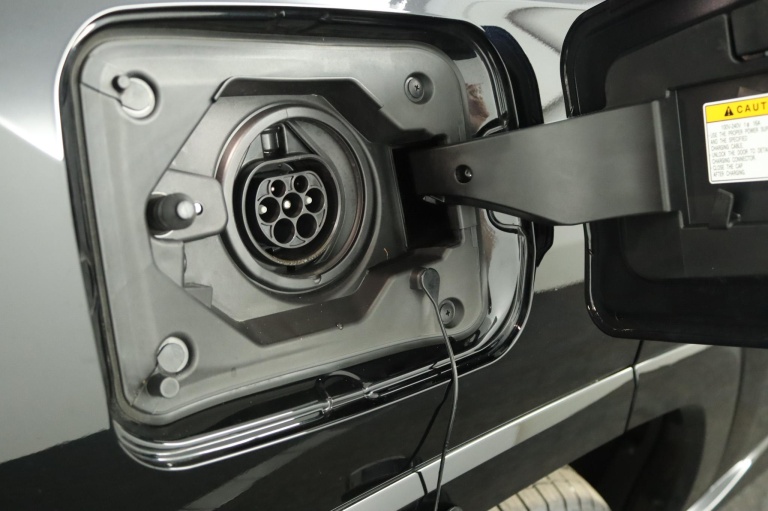 Suzuki Across - 2.5 Plug-in Hybrid Style Business 47