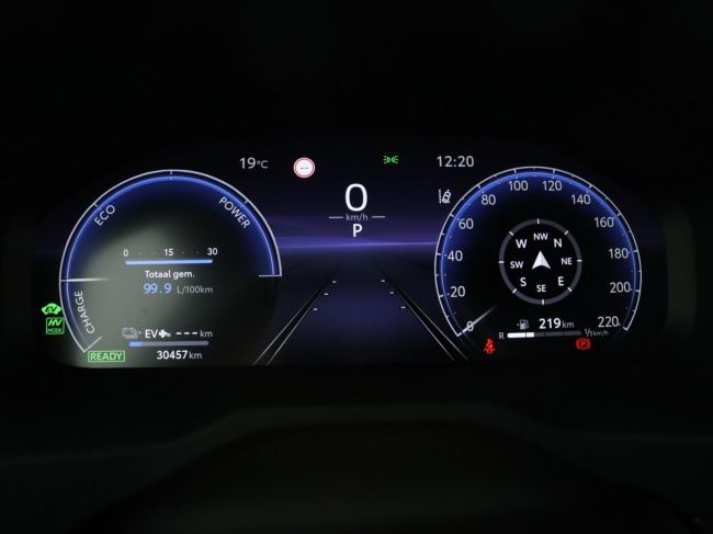 Suzuki Across - 2.5 Plug-in Hybrid Style Business