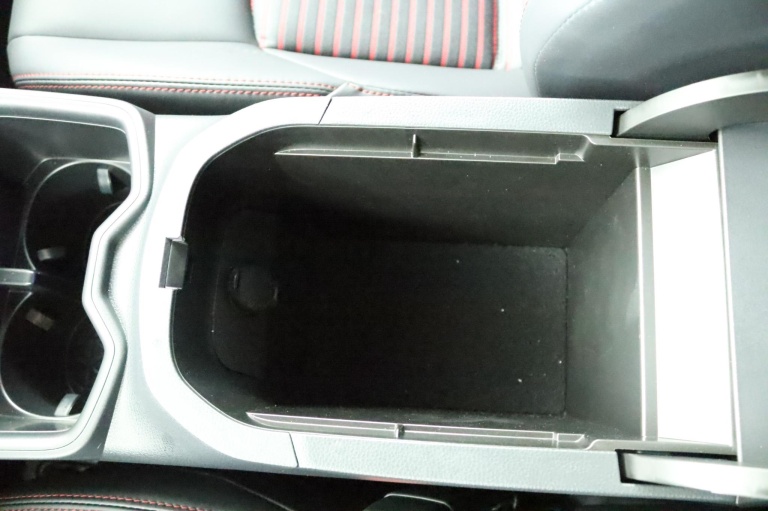 Suzuki Across - 2.5 Plug-in Hybrid Style Business 63