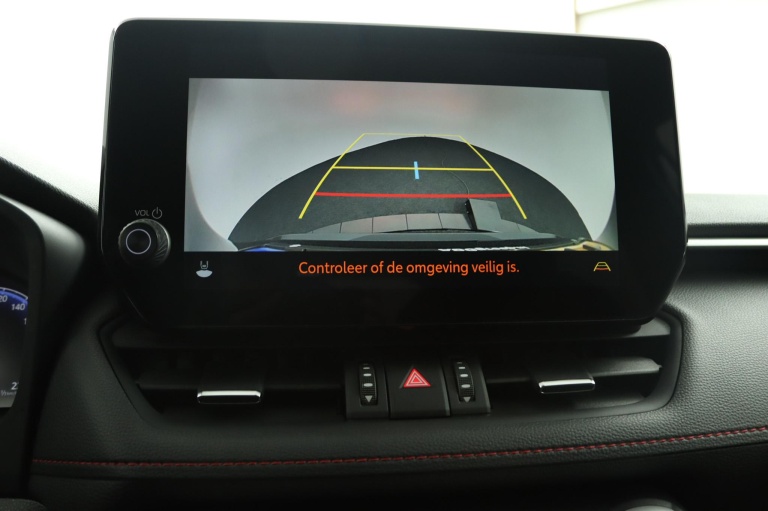 Suzuki Across - 2.5 Plug-in Hybrid Style Business 9