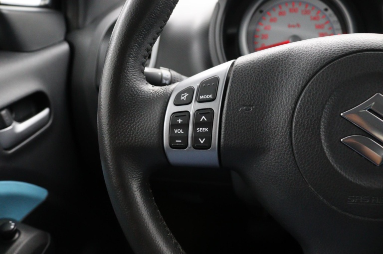 Suzuki Splash - 1.2 Comfort 17