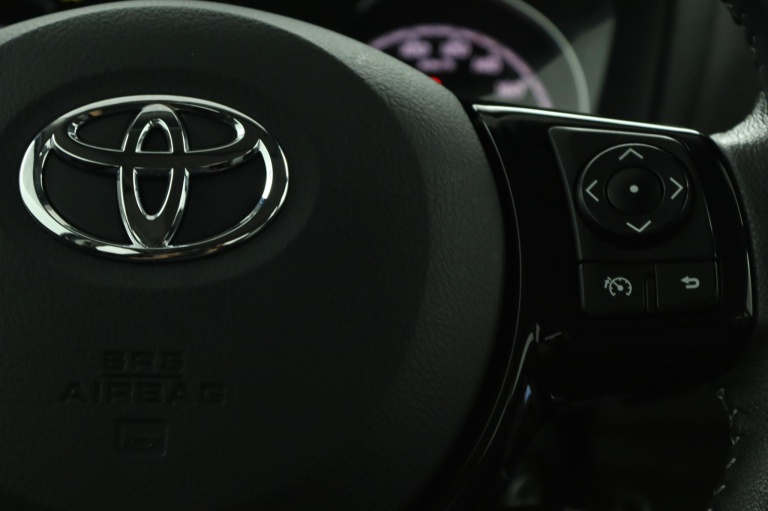 Toyota Yaris - 1.5 VVT-i Active 21