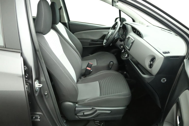 Toyota Yaris - 1.5 VVT-i Active 22