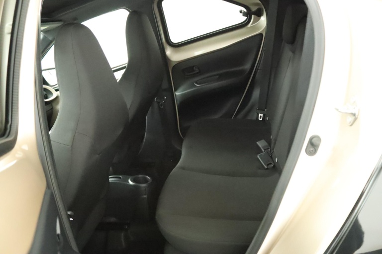 Toyota Aygo X - 1.0 VVT-i S-CVT Envy 18