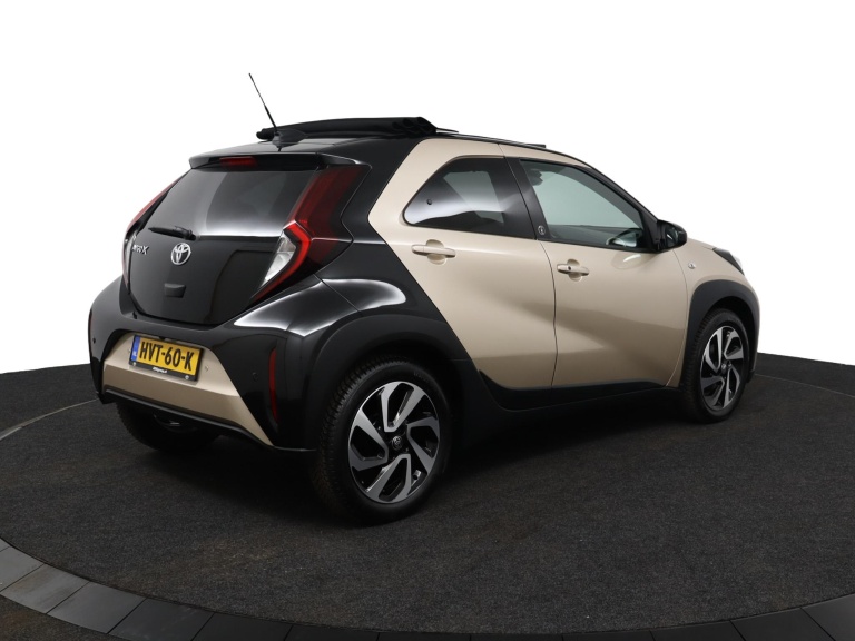 Toyota Aygo X - 1.0 VVT-i S-CVT Envy 2