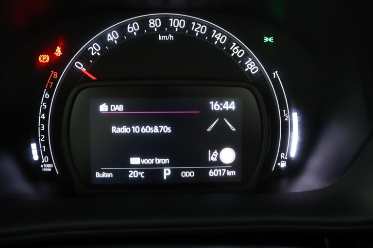 Toyota Aygo X - 1.0 VVT-i S-CVT Envy 44