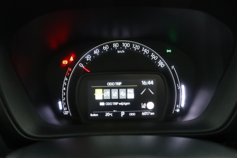 Toyota Aygo X - 1.0 VVT-i S-CVT Envy 46
