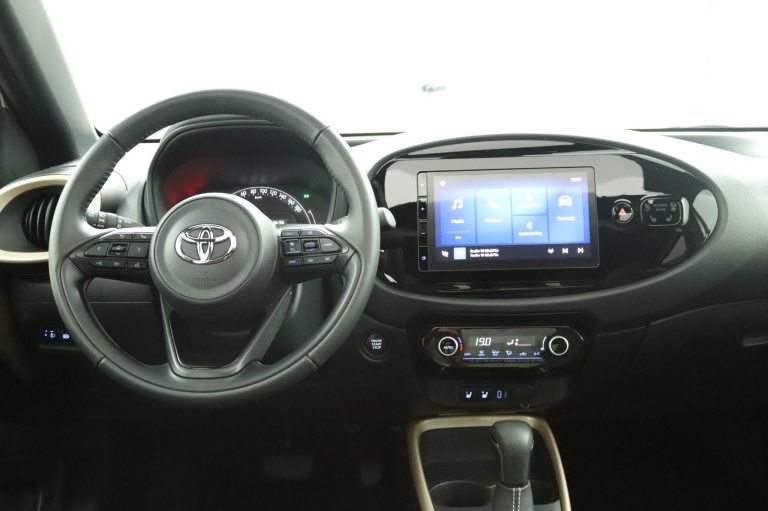 Toyota Aygo X - 1.0 VVT-i S-CVT Envy 62