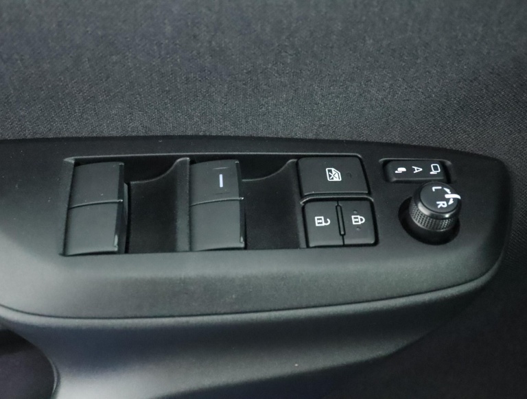 Toyota Yaris - 1.5 Hybrid 130 Launch Edition 28
