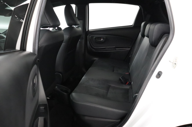 Toyota Yaris - 1.5 Hybrid GR-Sport 18