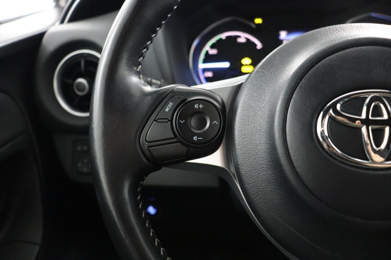 Toyota Yaris - 1.5 Hybrid GR-Sport 19