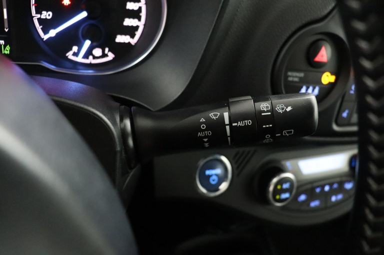 Toyota Yaris - 1.5 Hybrid GR-Sport 31