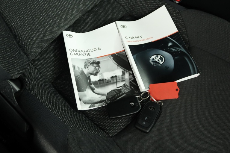 Toyota C-HR - 1.8 Hybrid 140 Active 11