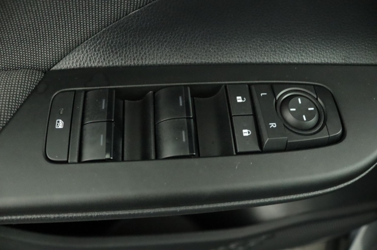 Toyota C-HR - 1.8 Hybrid 140 Active 29