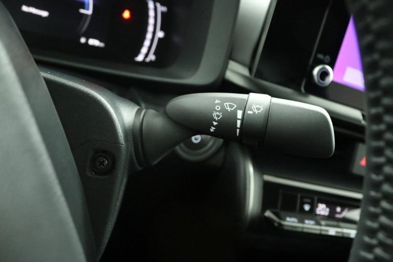 Toyota C-HR - 1.8 Hybrid 140 Active 32