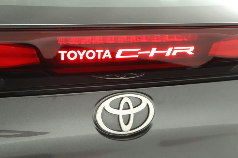 Toyota C-HR - 1.8 Hybrid 140 Active 42