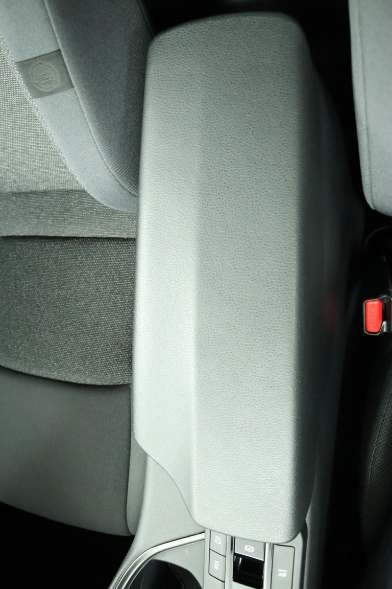 Toyota C-HR - 1.8 Hybrid 140 Active 59
