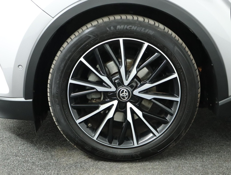 Toyota Toyota C-HR 1.8 Hybrid Executive - 1.8 Hybrid Executive 38