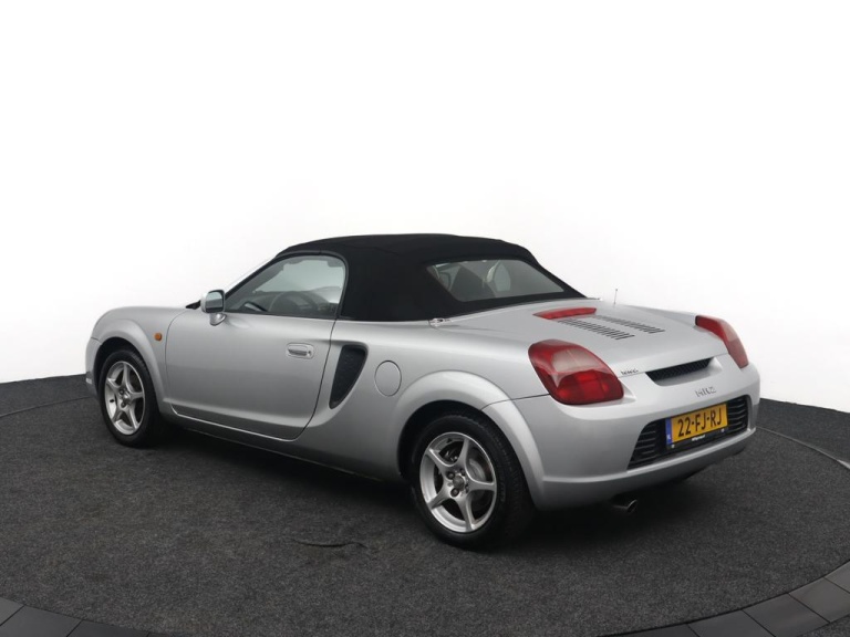 Toyota MR 2 - 1.8-16v VVT-i 10