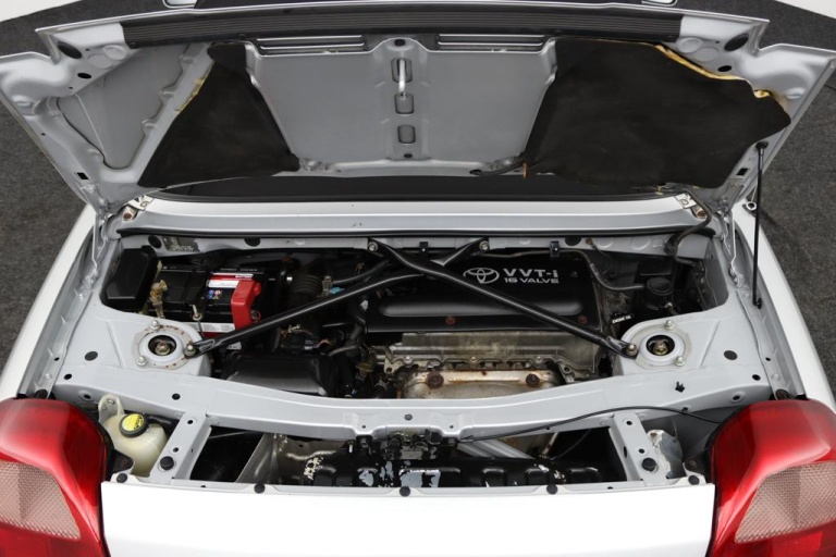Toyota MR 2 - 1.8-16v VVT-i 16