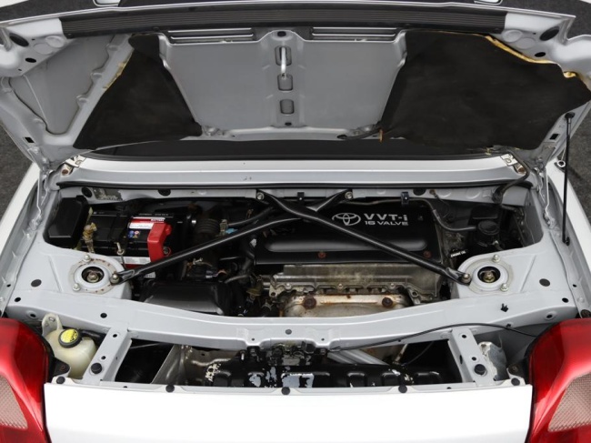 Toyota MR 2 - 1.8-16v VVT-i