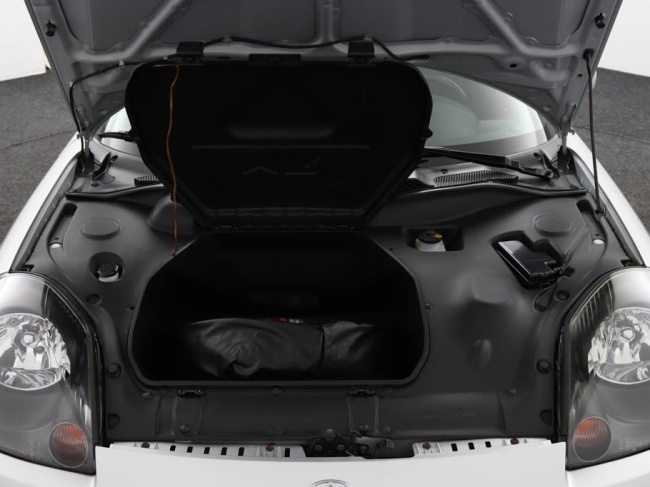 Toyota MR 2 - 1.8-16v VVT-i