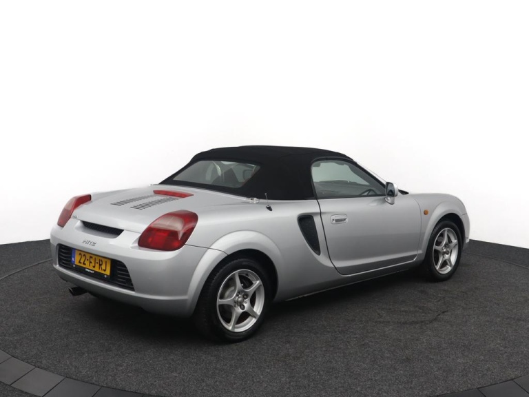Toyota MR 2 - 1.8-16v VVT-i 2