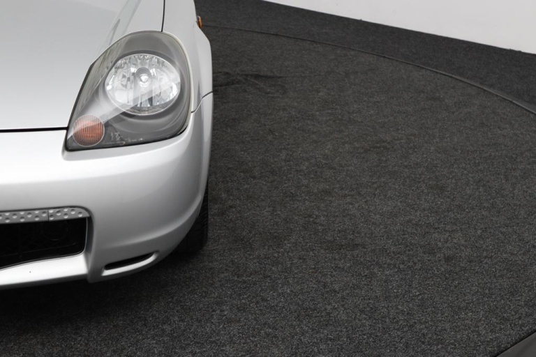 Toyota MR 2 - 1.8-16v VVT-i 21
