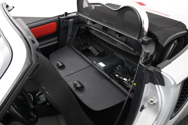 Toyota MR 2 - 1.8-16v VVT-i 28