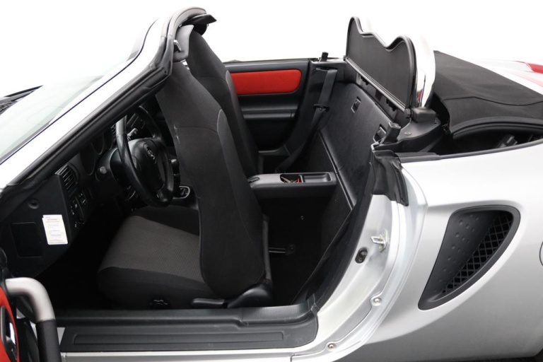 Toyota MR 2 - 1.8-16v VVT-i 31