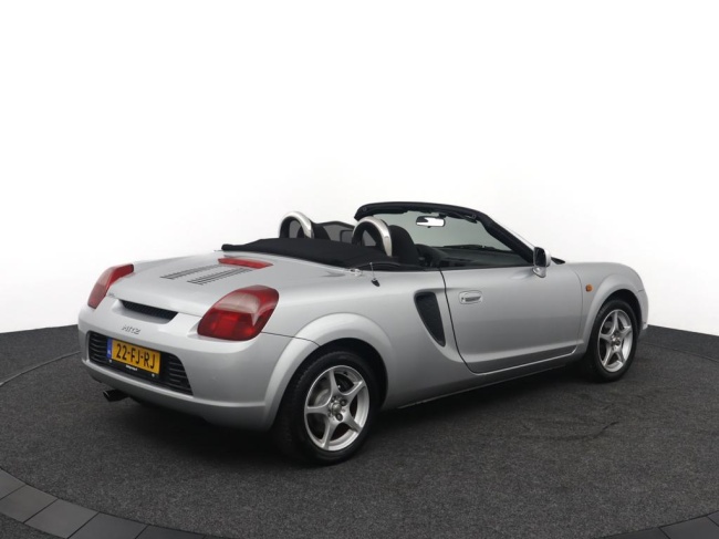 Toyota MR 2 - 1.8-16v VVT-i