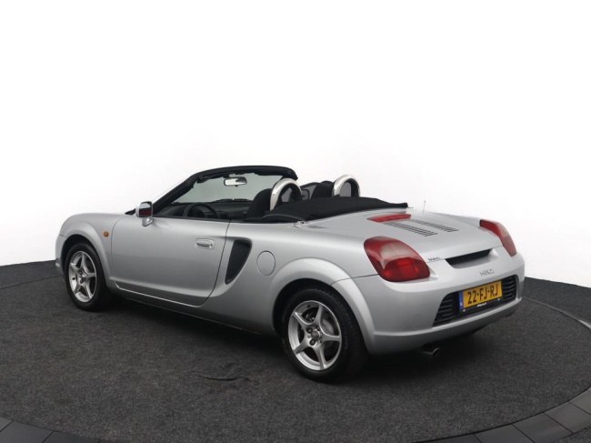 Toyota MR 2 - 1.8-16v VVT-i