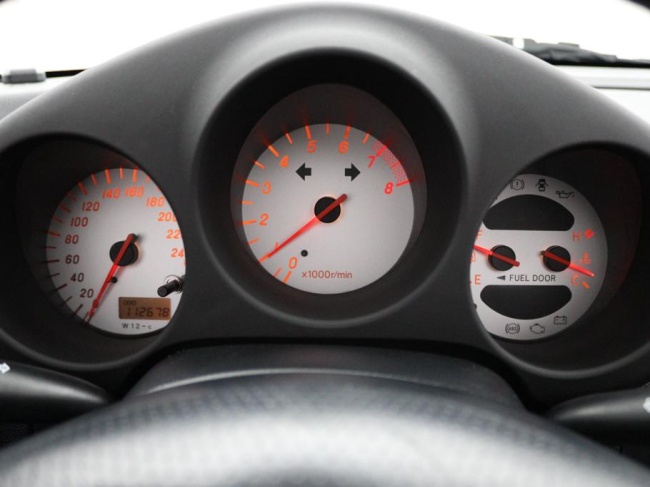 Toyota MR 2 - 1.8-16v VVT-i